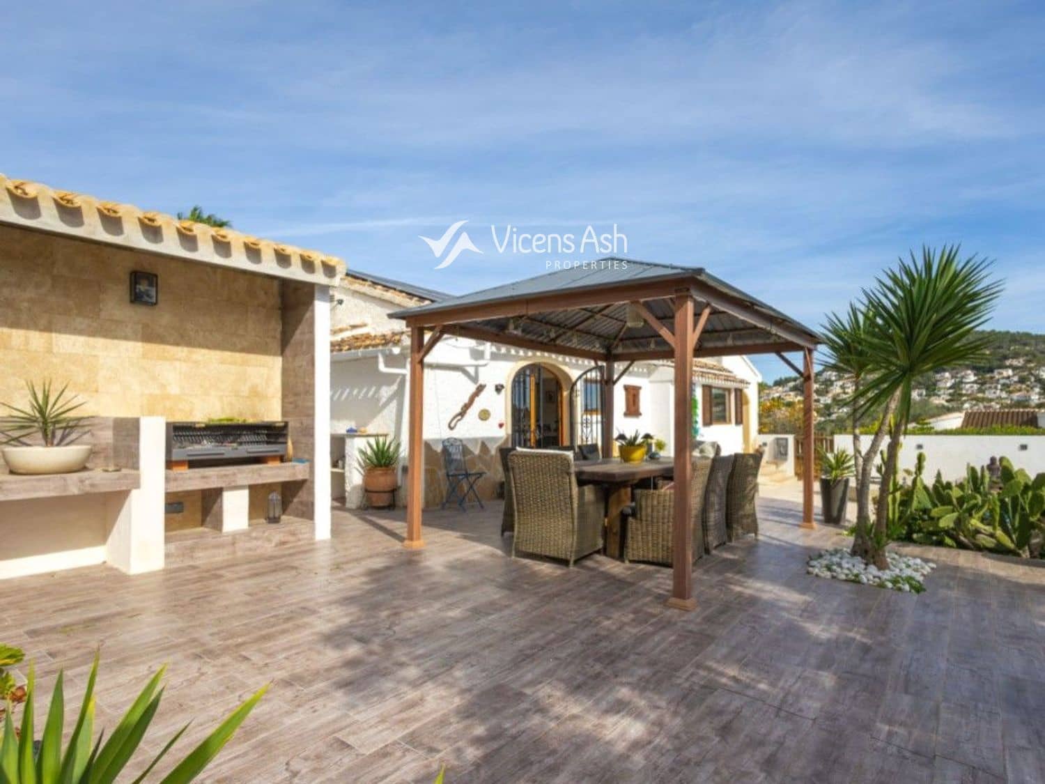 4 sypialnia Willa na sprzedaż w Javea / Xabia z basenem garażem - 1 595 000 € (Ref: 9627660)