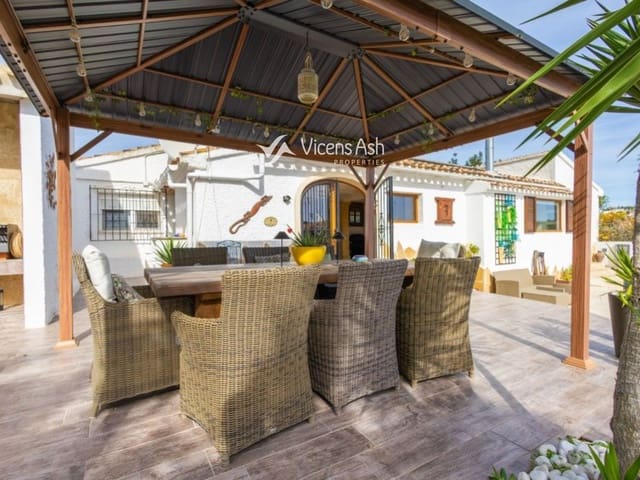 4 quarto Moradia para venda em Partides comunes - Adsubia, Javea / Xàbia com piscina garagem - 1 595 000 € (Ref: 9627660)