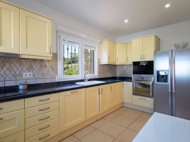 4 soverom Villa til salgs i Cap Martí - El Tossalet - Pinomar, Javea / Xàbia med svømmebasseng garasje - € 995 000 (Ref: 9627661)