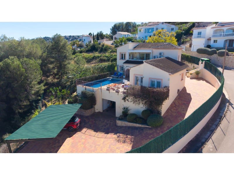 4 soverom Villa til salgs i Javea / Xabia med svømmebasseng garasje - € 995 000 (Ref: 9627661)