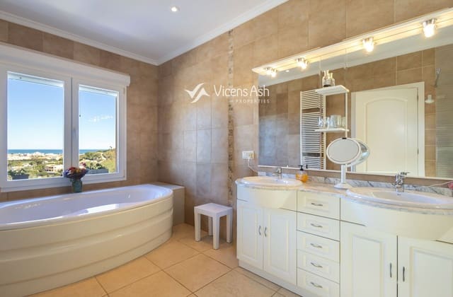 4 Zimmer Haus zu verkaufen in Adsubia, Javea / Xàbia mit Pool Garage - 995.000 € (Ref: 9627661)