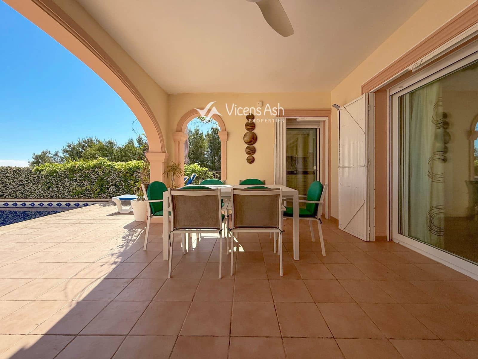 4 soverom Hus til salgs i Adsubia med svømmebasseng garasje - € 995 000 (Ref: 9627661)
