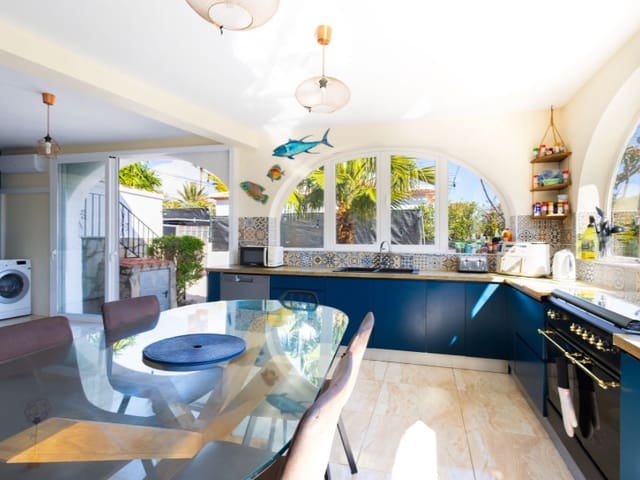 4 slaapkamer Villa te koop in Cap Martí - El Tossalet - Pinomar, Javea / Xàbia - € 725.000 (Ref: 9651827)