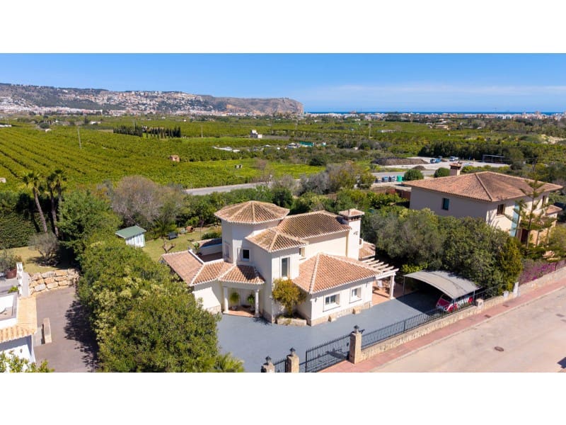 3 bedroom Villa for sale in Javea / Xabia with pool - € 949,000 (Ref: 9690482)