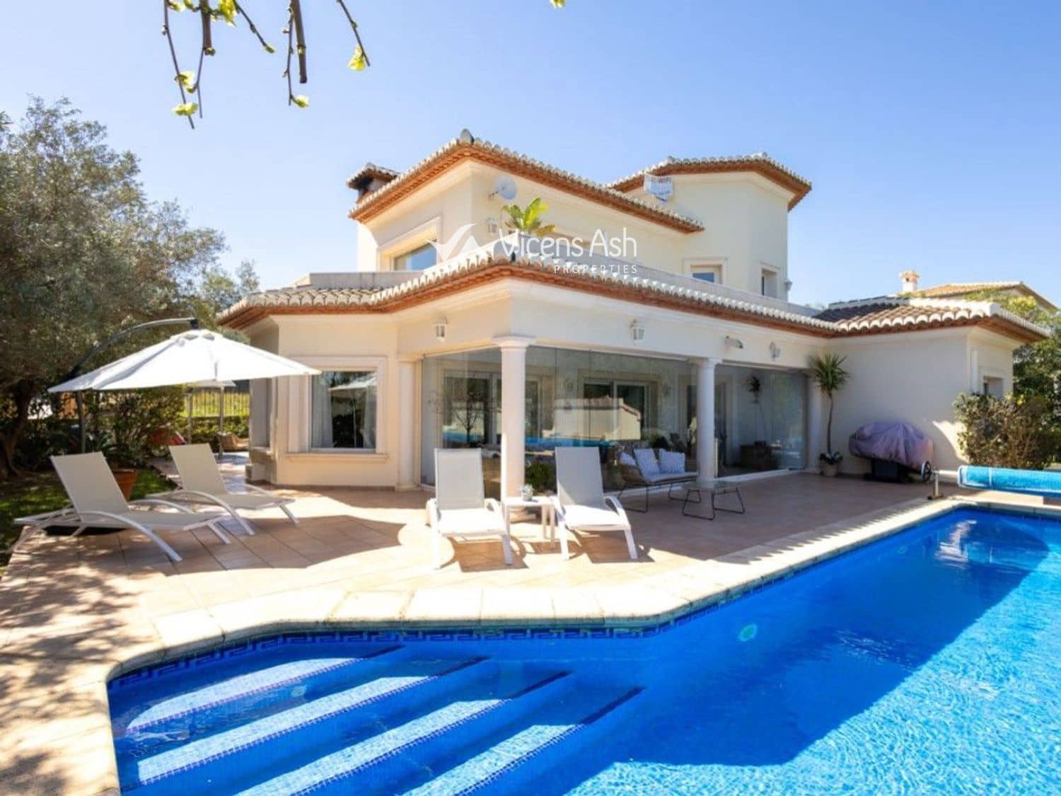 3 bedroom Townhouse for sale in Javea / Xabia with pool - € 949,000 (Ref: 9690482)