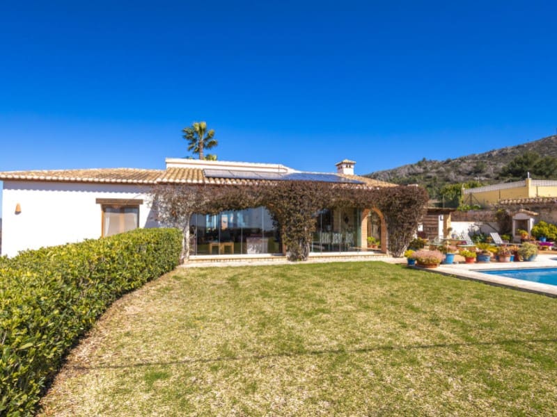 5 chambre Villa/Maison à vendre à Benitachell / Benitatxell avec piscine - 1 150 000 € (Ref: 9714832)