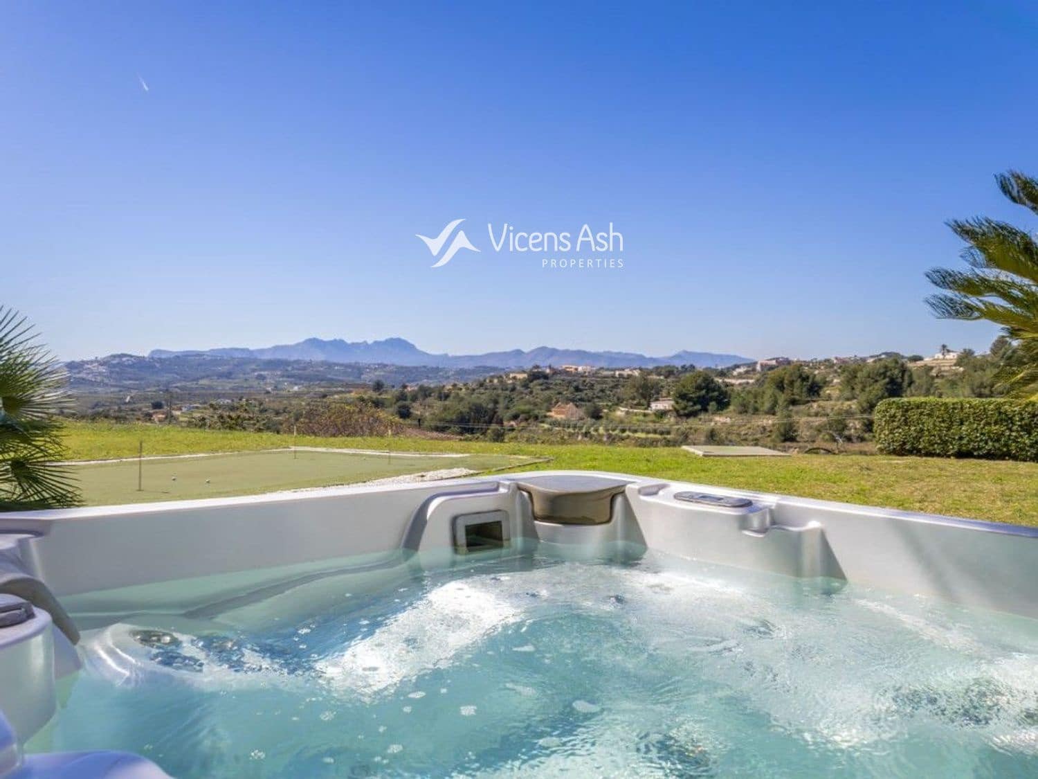 5 bedroom Townhouse for sale in Benitachell / Benitatxell with pool - € 1,150,000 (Ref: 9714832)
