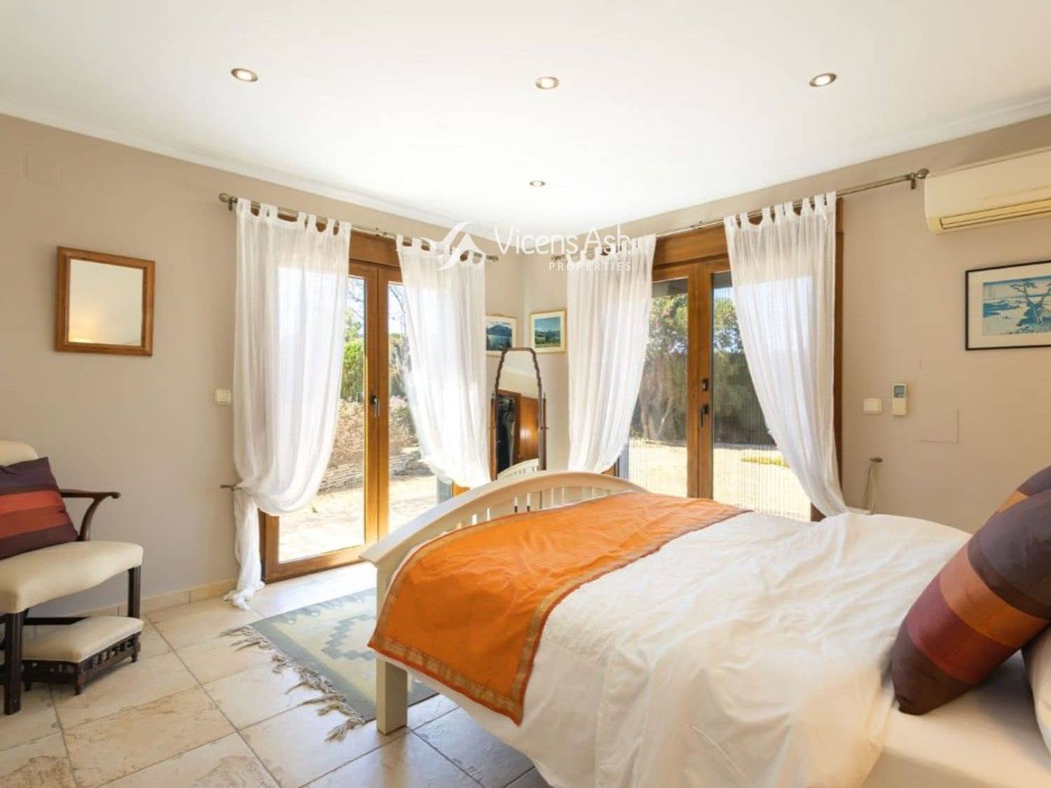 5 bedroom Townhouse for sale in Benitachell / Benitatxell with pool - € 1,150,000 (Ref: 9714832)
