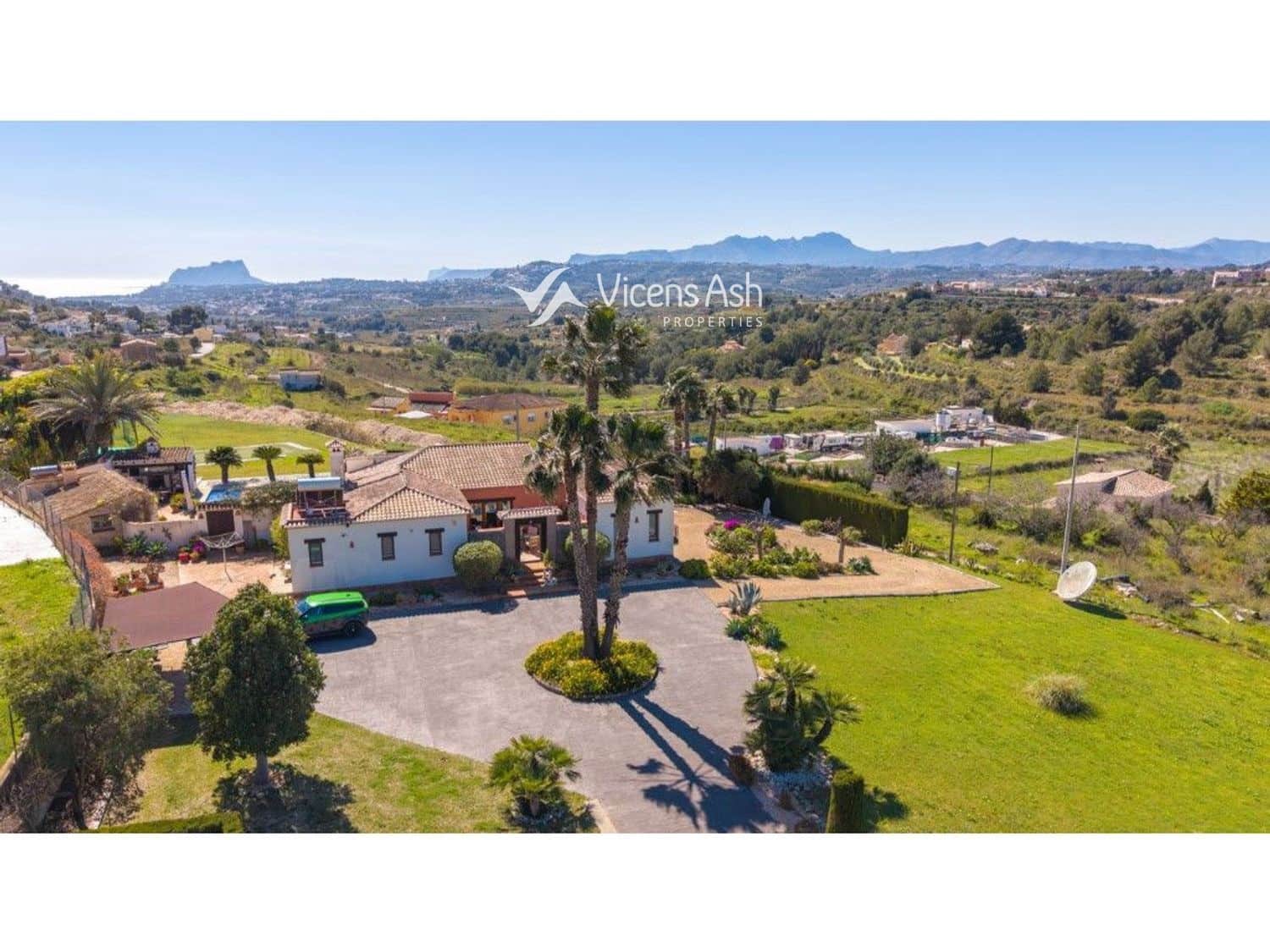 5 bedroom Townhouse for sale in Benitachell / Benitatxell with pool - € 1,150,000 (Ref: 9714832)