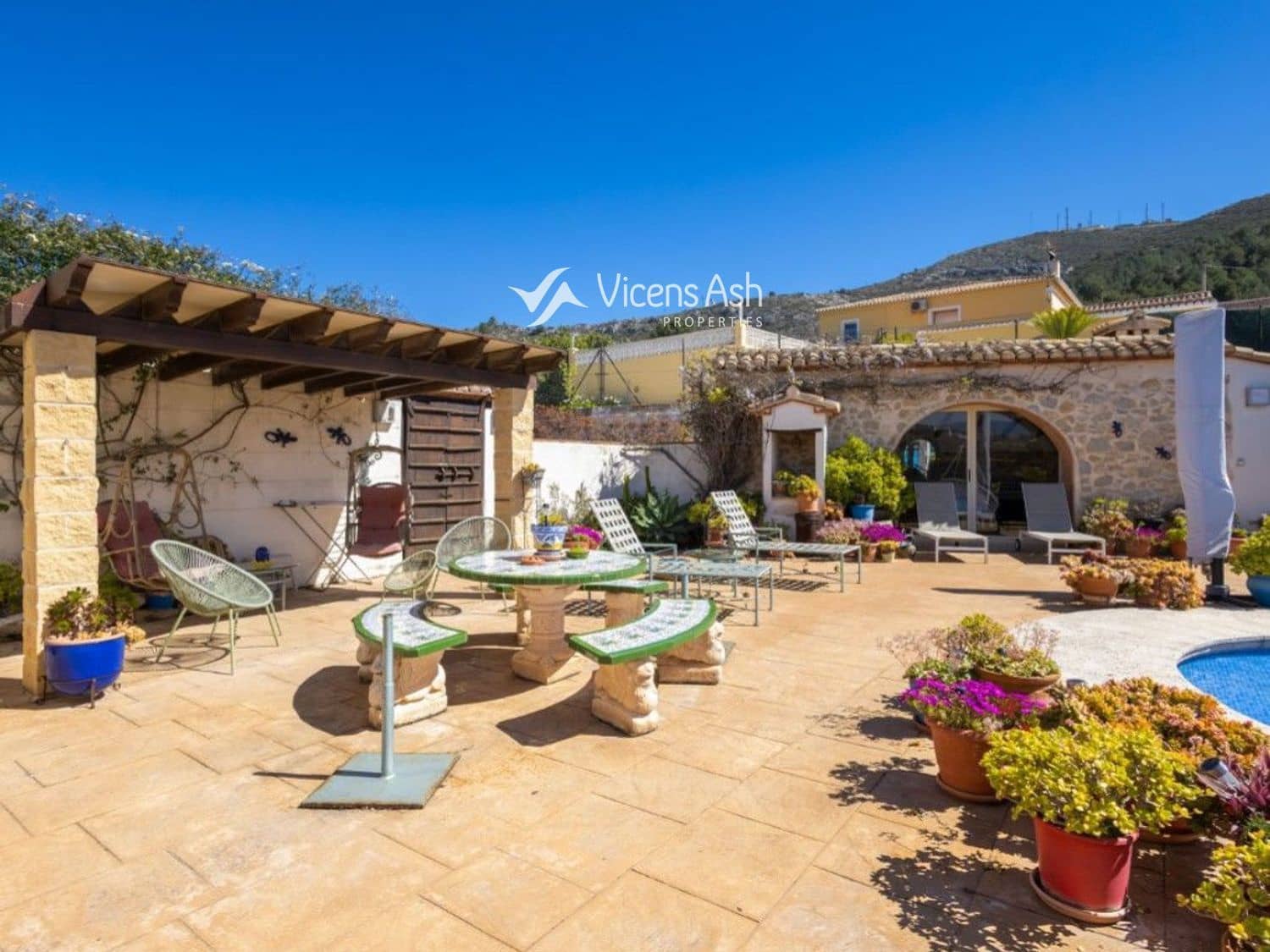 5 bedroom Townhouse for sale in Benitachell / Benitatxell with pool - € 1,150,000 (Ref: 9714832)