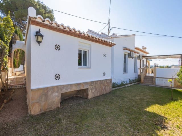 4 slaapkamer Villa te koop in Cap Martí - El Tossalet - Pinomar, Javea / Xàbia met zwembad garage - € 599.000 (Ref: 9726721)