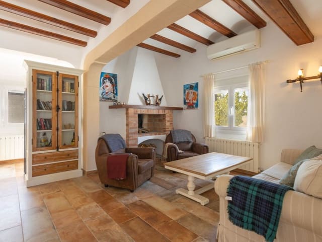 4 slaapkamer Villa te koop in Cap Martí - El Tossalet - Pinomar, Javea / Xàbia met zwembad garage - € 599.000 (Ref: 9726721)