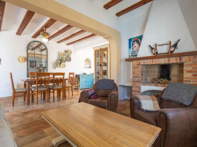 4 slaapkamer Villa te koop in Cap Martí - El Tossalet - Pinomar, Javea / Xàbia met zwembad garage - € 599.000 (Ref: 9726721)