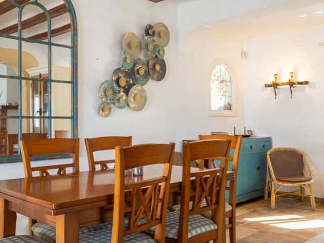 4 slaapkamer Villa te koop in Cap Martí - El Tossalet - Pinomar, Javea / Xàbia met zwembad garage - € 599.000 (Ref: 9726721)