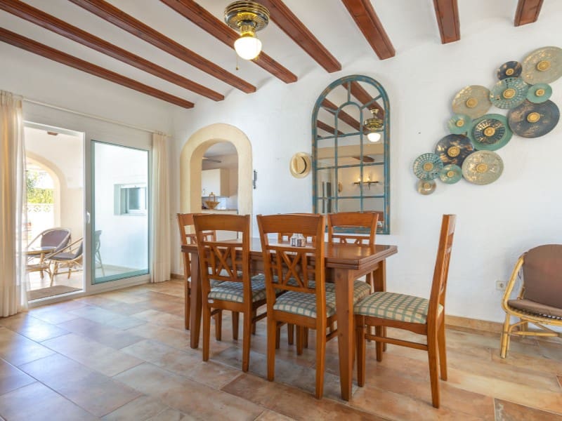 4 makuuhuone Huvila myytävänä paikassa Javea / Xabia mukana uima-altaan 
autotalli - 599 000 € (Ref: 9726721)