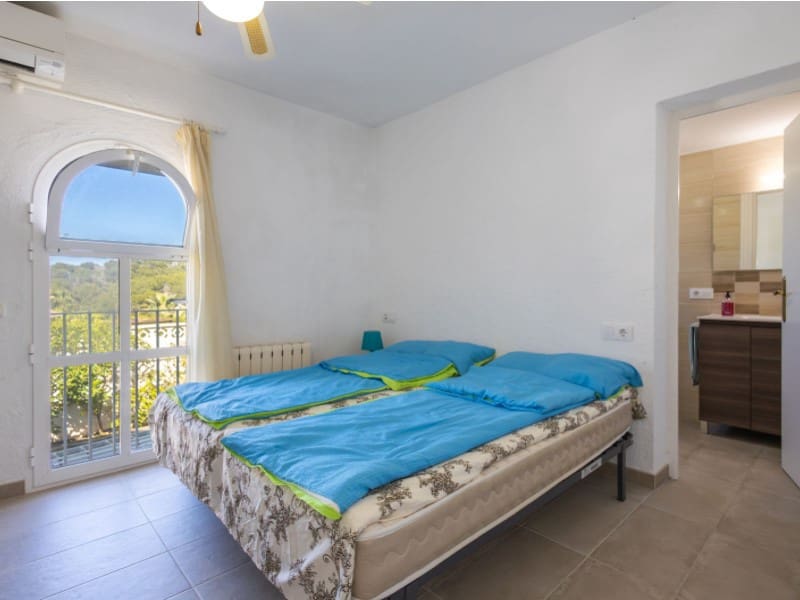 4 makuuhuone Huvila myytävänä paikassa Javea / Xabia mukana uima-altaan 
autotalli - 599 000 € (Ref: 9726721)