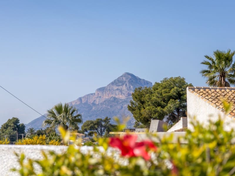 4 makuuhuone Huvila myytävänä paikassa Javea / Xabia mukana uima-altaan 
autotalli - 599 000 € (Ref: 9726721)