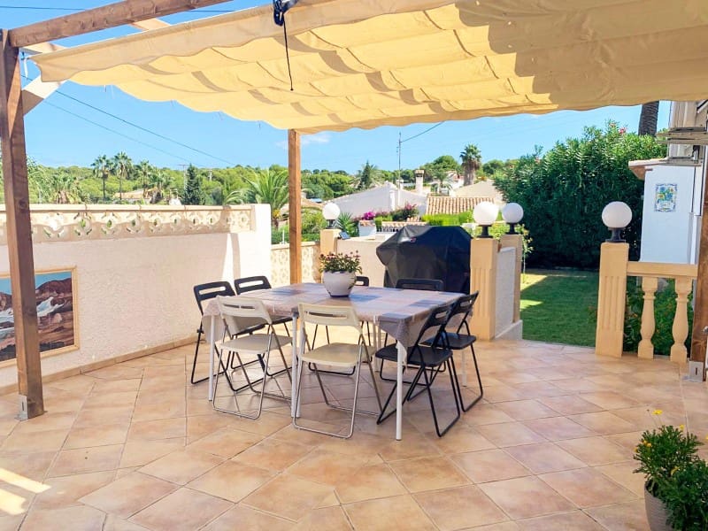 4 makuuhuone Huvila myytävänä paikassa Javea / Xabia mukana uima-altaan 
autotalli - 599 000 € (Ref: 9726721)