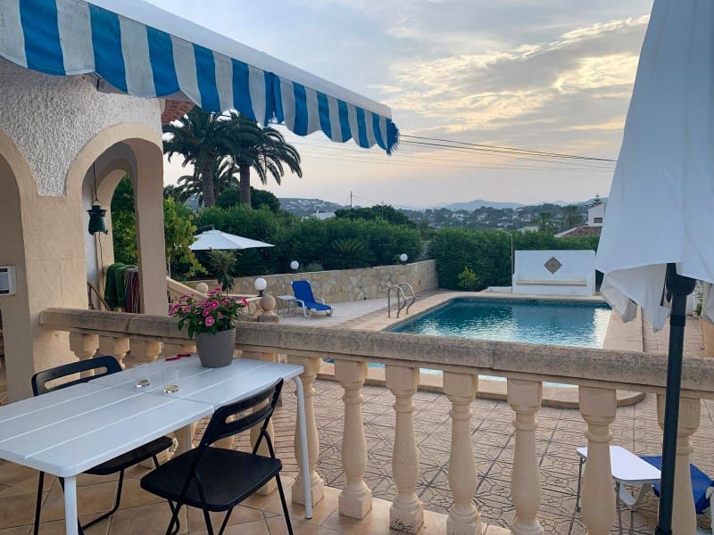 4 makuuhuone Huvila myytävänä paikassa Javea / Xabia mukana uima-altaan 
autotalli - 599 000 € (Ref: 9726721)