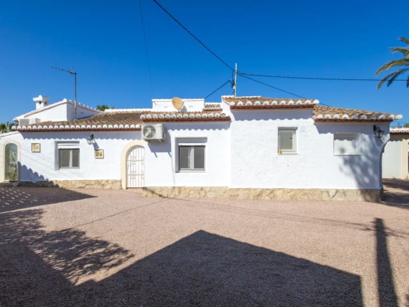 4 makuuhuone Huvila myytävänä paikassa Javea / Xabia mukana uima-altaan 
autotalli - 599 000 € (Ref: 9726721)