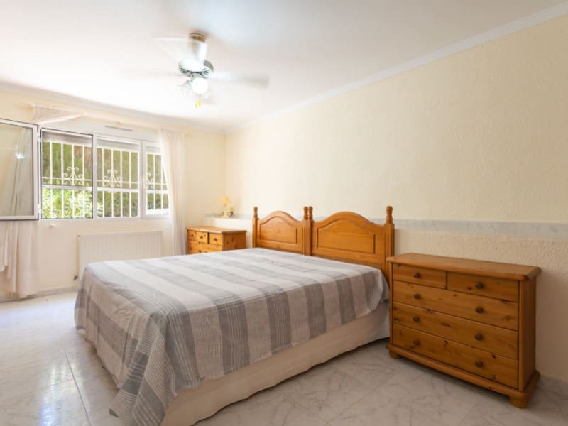 Chalet de 3 habitaciones en Javea / Xàbia en venta con piscina - 525.000 € (Ref: 9796989)