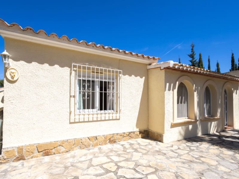 Chalet de 3 habitaciones en Javea / Xàbia en venta con piscina - 525.000 € (Ref: 9796989)