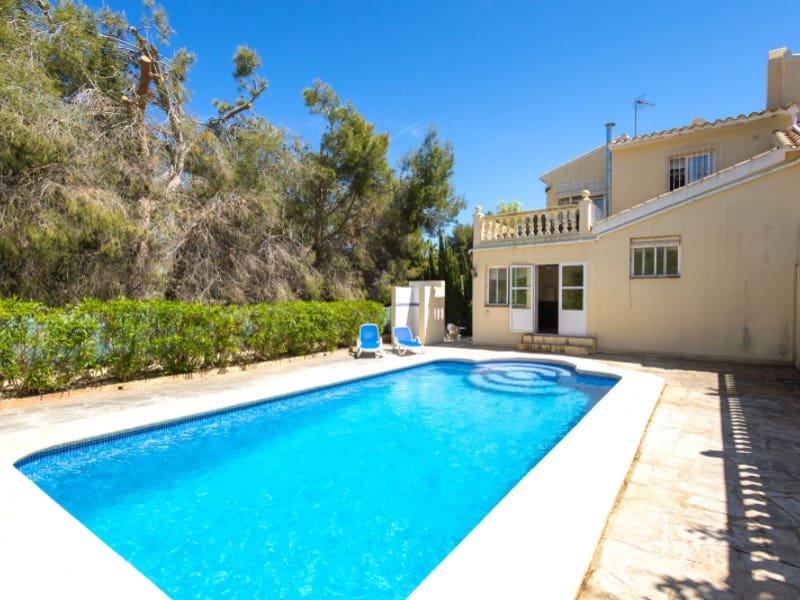Chalet de 3 habitaciones en Javea / Xàbia en venta con piscina - 525.000 € (Ref: 9796989)