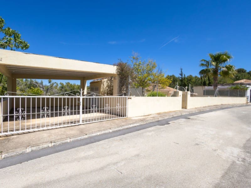 Chalet de 3 habitaciones en Javea / Xàbia en venta con piscina - 525.000 € (Ref: 9796989)