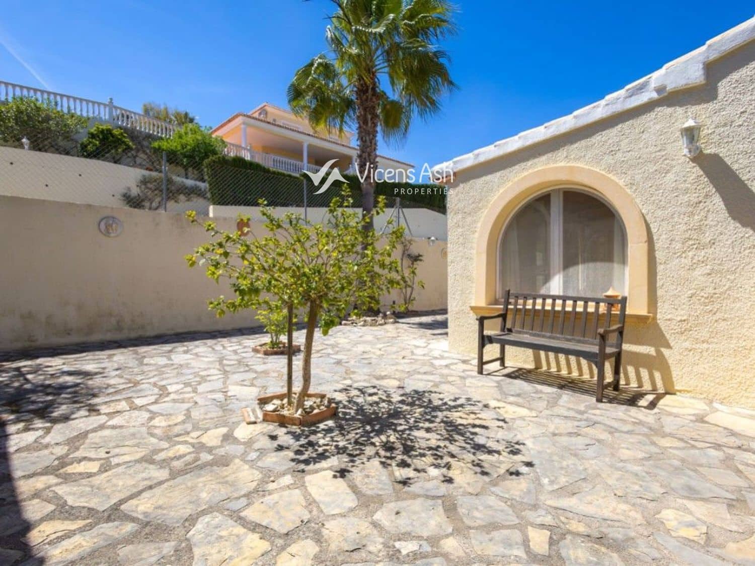 3 bedroom Villa for sale in Javea / Xabia with pool - € 525,000 (Ref: 9796989)