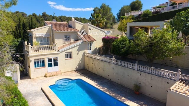 3 slaapkamer Villa te koop in Partides comunes - Adsubia, Javea / Xàbia met zwembad - € 525.000 (Ref: 9796989)