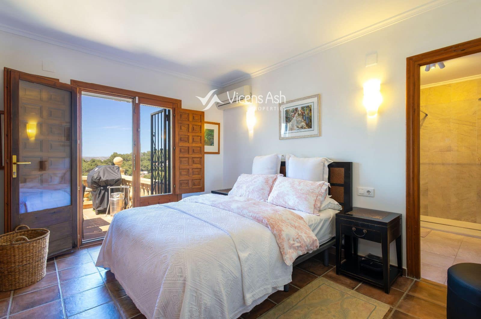 5 bedroom Townhouse for sale in Javea / Xabia with pool garage - € 945,000 (Ref: 9834684)