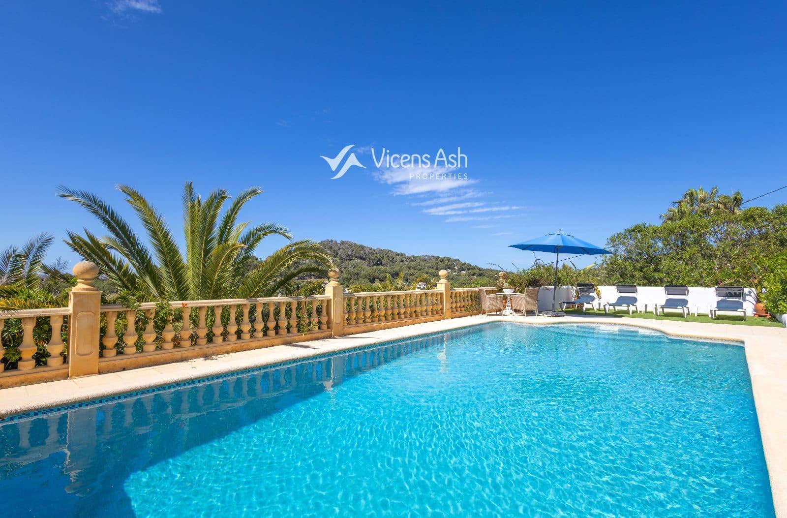 5 bedroom Townhouse for sale in Javea / Xabia with pool garage - € 945,000 (Ref: 9834684)