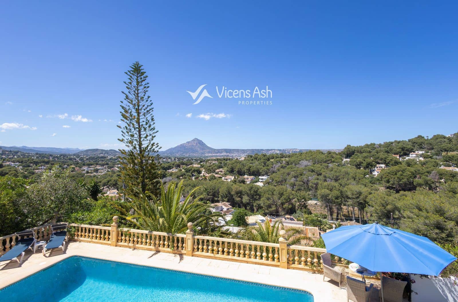 5 bedroom Townhouse for sale in Javea / Xabia with pool garage - € 945,000 (Ref: 9834684)