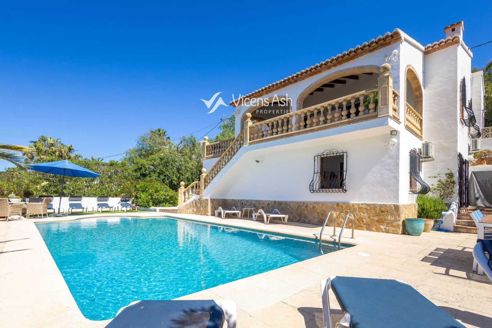 5 bedroom Townhouse for sale in Javea / Xabia with pool garage - € 945,000 (Ref: 9834684)