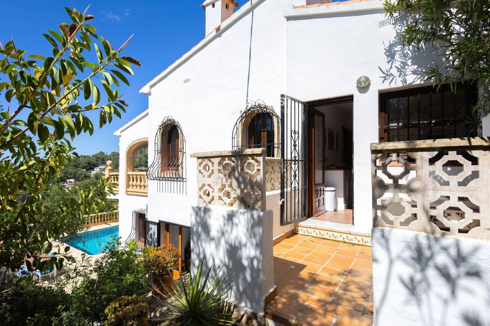 5 bedroom Townhouse for sale in Javea / Xabia with pool garage - € 945,000 (Ref: 9834684)