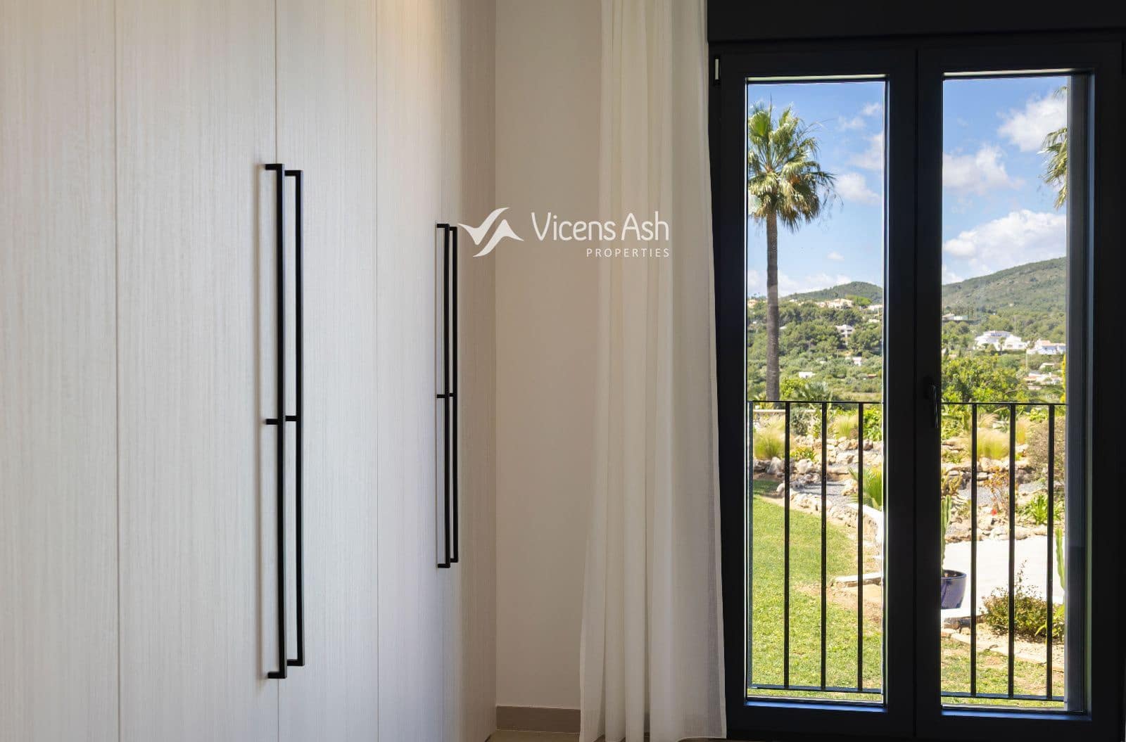 5 bedroom Townhouse for sale in Javea / Xabia with pool - € 1,395,000 (Ref: 9838697)