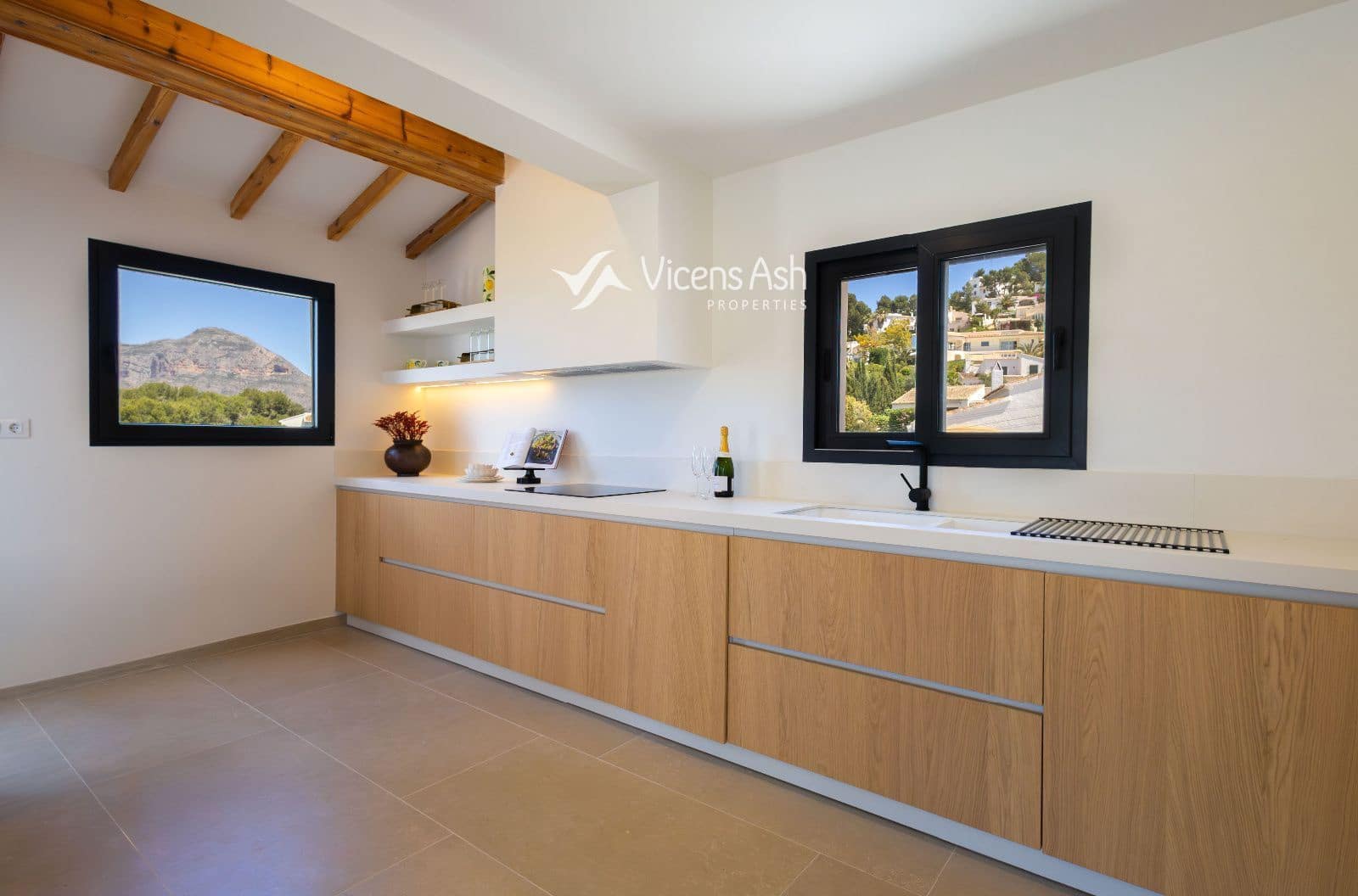 5 bedroom Townhouse for sale in Javea / Xabia with pool - € 1,395,000 (Ref: 9838697)