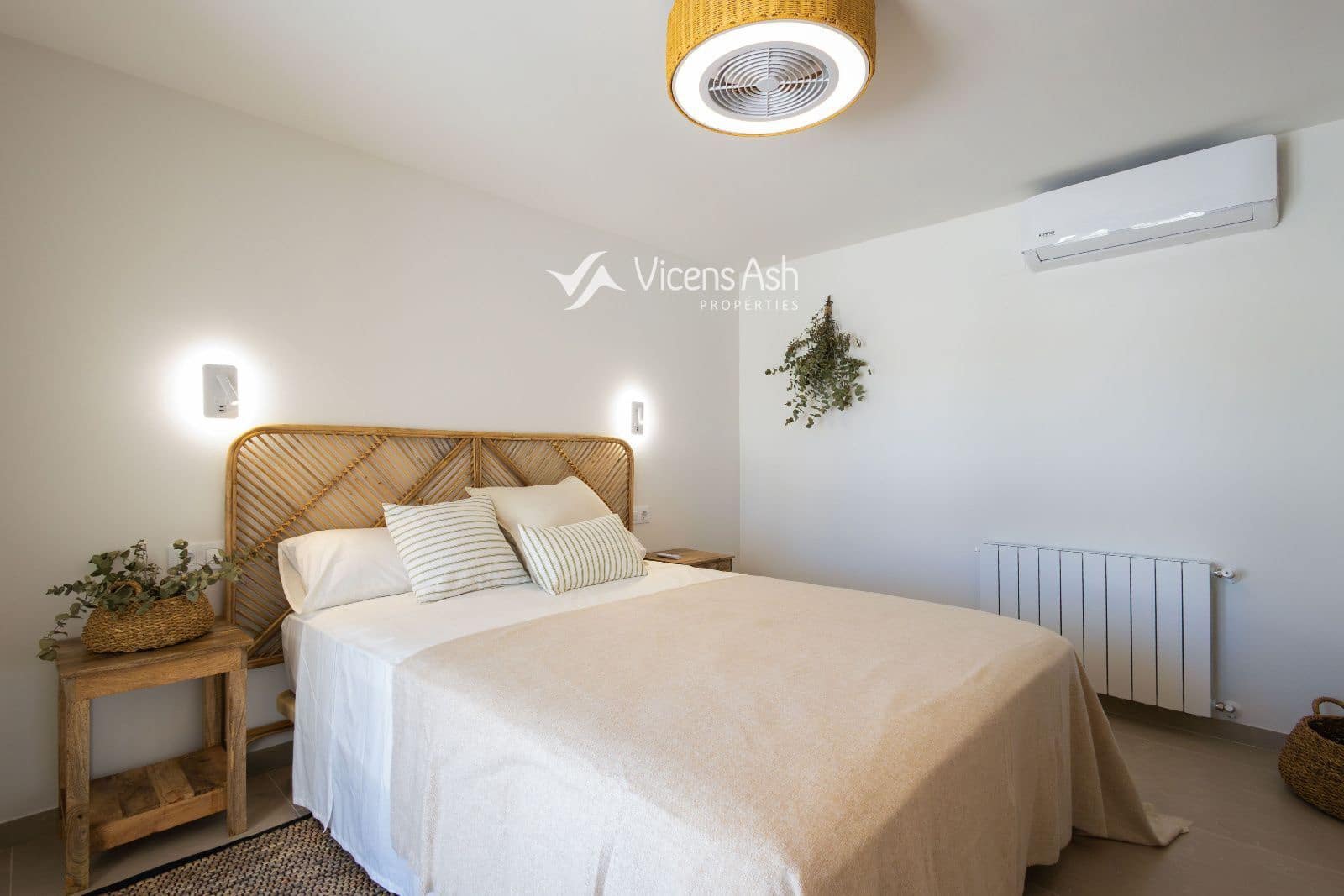 5 bedroom Townhouse for sale in Javea / Xabia with pool - € 1,395,000 (Ref: 9838697)
