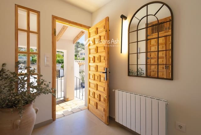 5 bedroom Townhouse for sale in Partides comunes - Adsubia, Javea / Xàbia with pool - € 1,395,000 (Ref: 9838697)