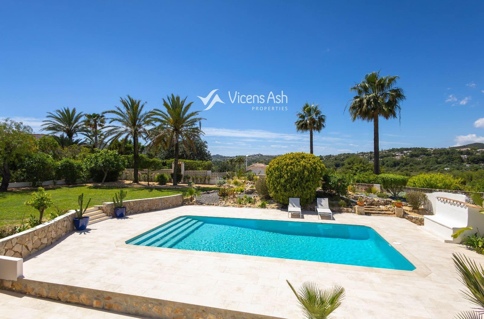 5 bedroom Townhouse for sale in Javea / Xabia with pool - € 1,395,000 (Ref: 9838697)