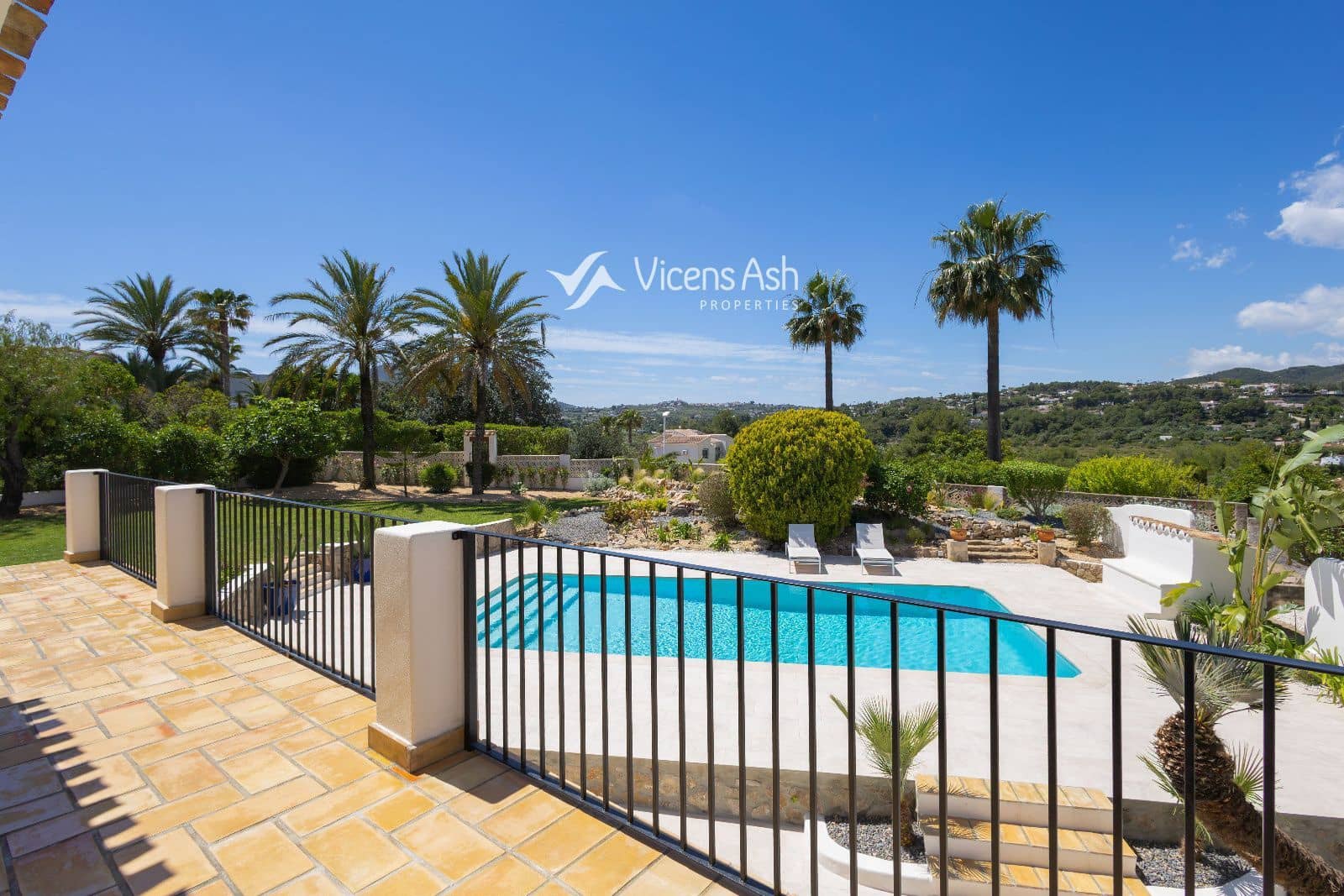 5 bedroom Townhouse for sale in Javea / Xabia with pool - € 1,395,000 (Ref: 9838697)