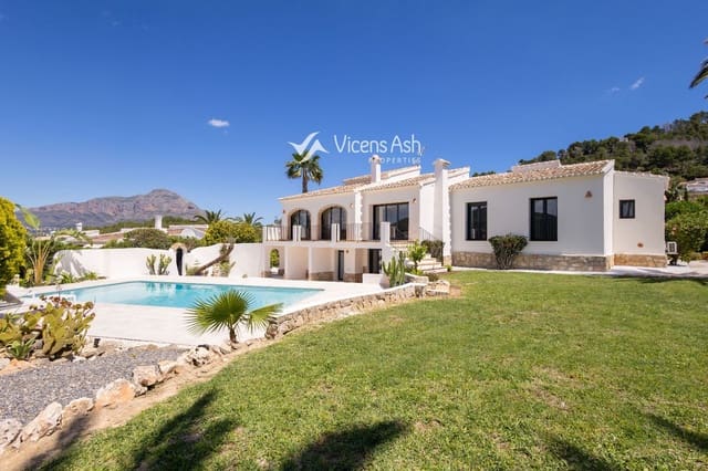 5 bedroom Townhouse for sale in Partides comunes - Adsubia, Javea / Xàbia with pool - € 1,395,000 (Ref: 9838697)