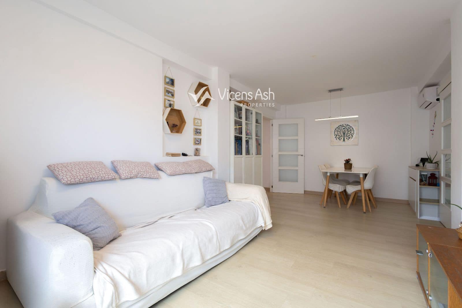 2 bedroom Flat for sale in Javea / Xabia with garage - € 285,000 (Ref: 9841594)