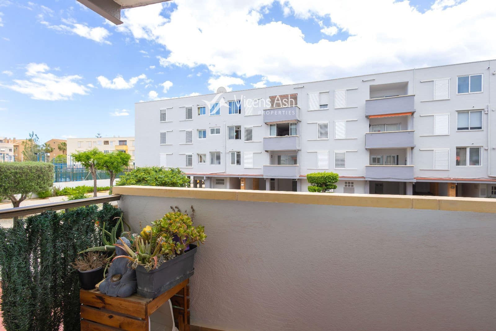 2 bedroom Flat for sale in Javea / Xabia with garage - € 285,000 (Ref: 9841594)
