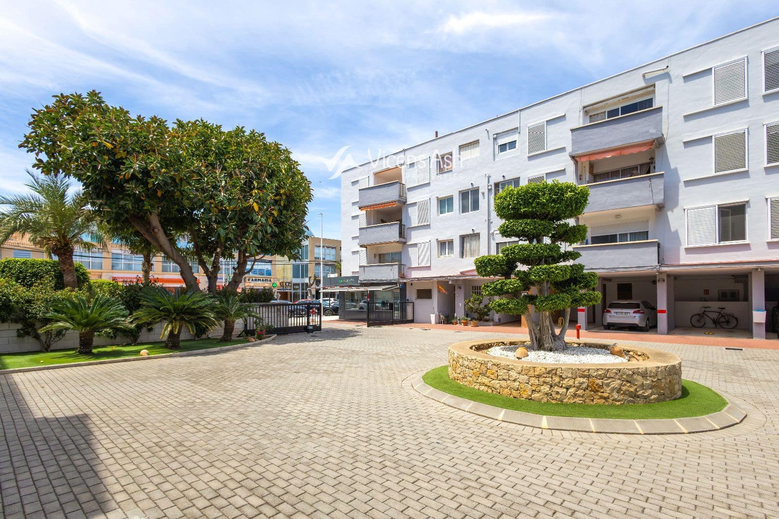 2 bedroom Flat for sale in Javea / Xabia with garage - € 285,000 (Ref: 9841594)