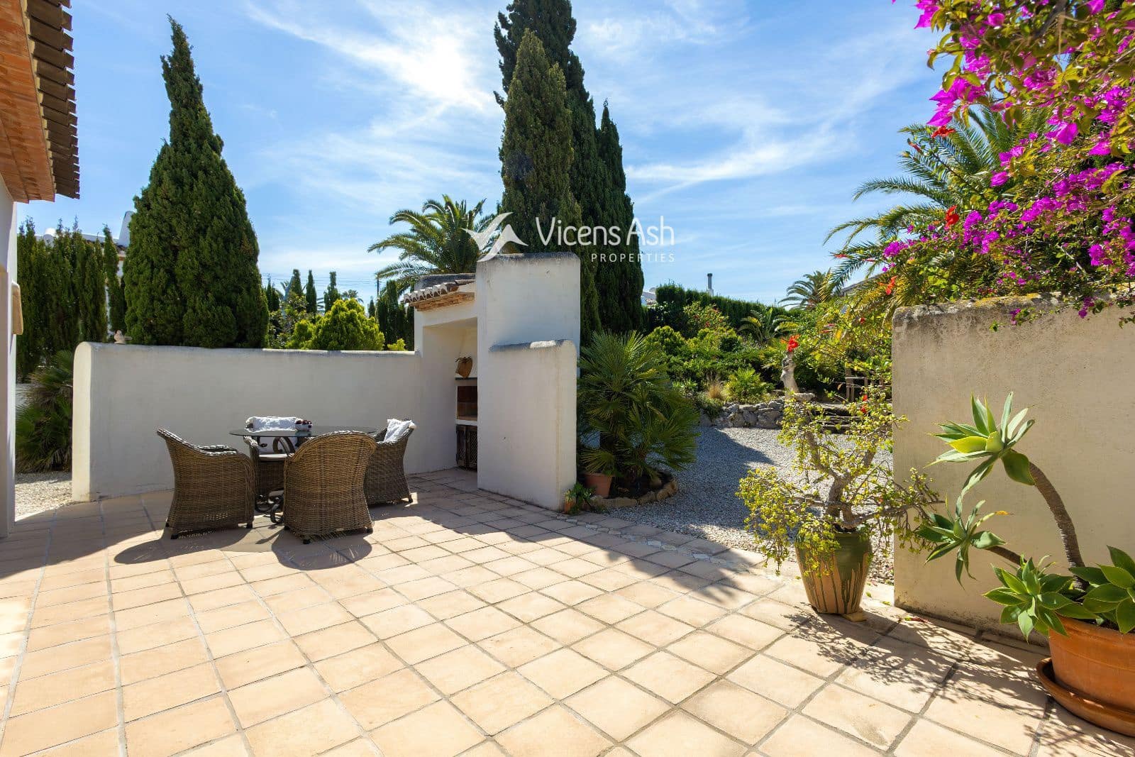 2 bedroom Townhouse for sale in Javea / Xabia - € 495,000 (Ref: 9854529)