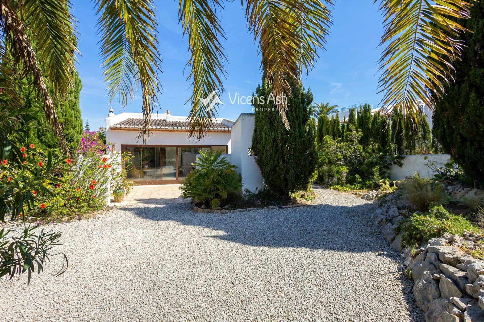 2 bedroom Townhouse for sale in Javea / Xabia - € 495,000 (Ref: 9854529)