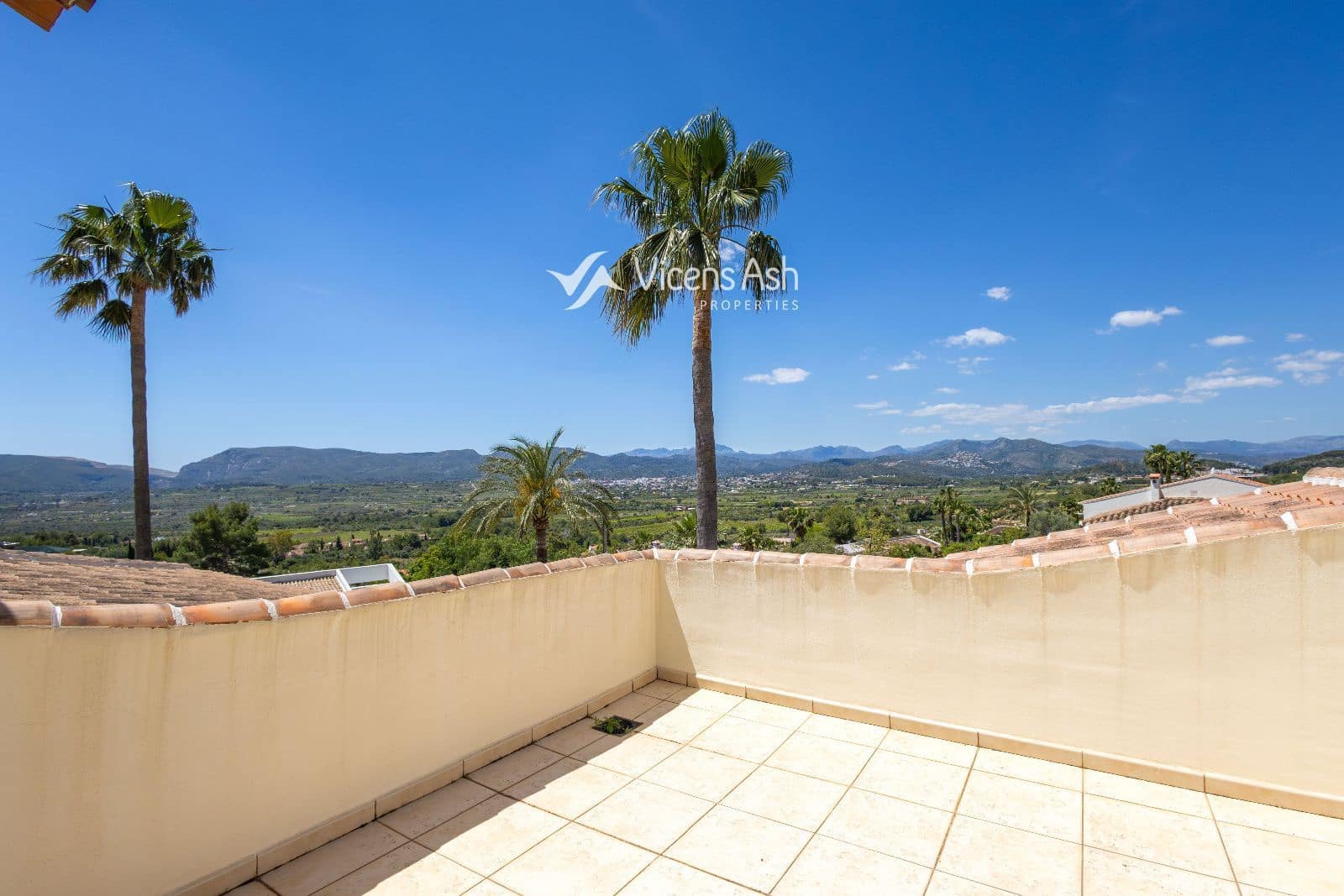 5 soverom Hus til salgs i Javea / Xabia med svømmebasseng garasje - € 1 500 000 (Ref: 9863569)