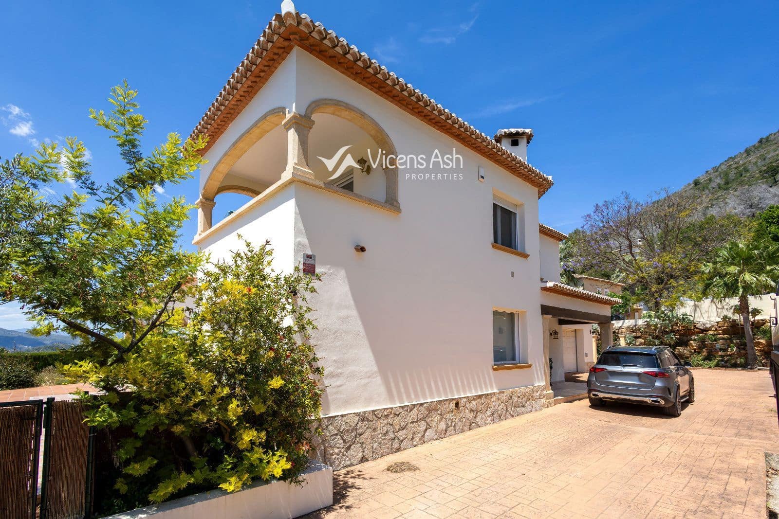 5 soverom Hus til salgs i Javea / Xabia med svømmebasseng garasje - € 1 500 000 (Ref: 9863569)