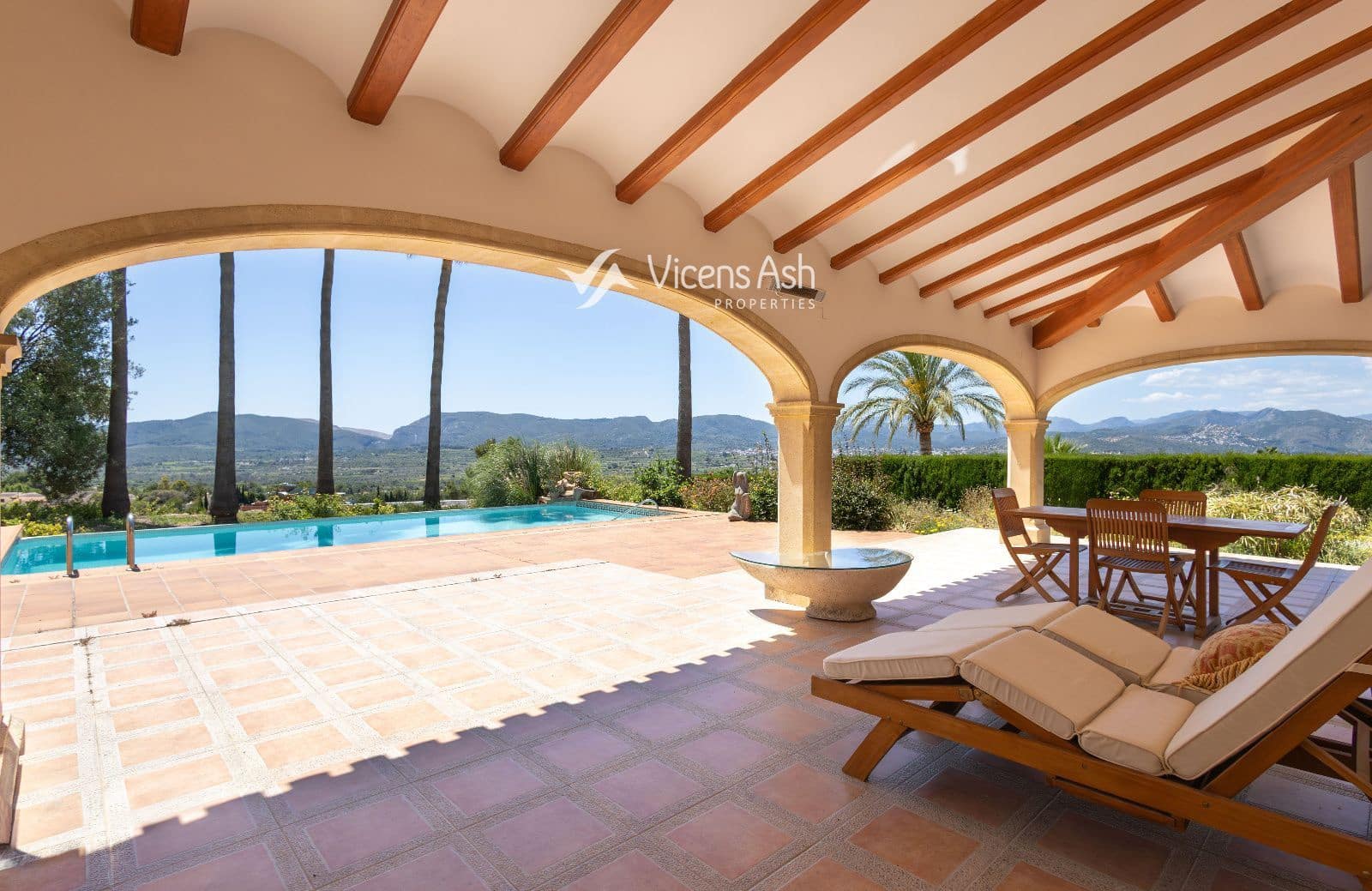 5 soverom Hus til salgs i Javea / Xabia med svømmebasseng garasje - € 1 500 000 (Ref: 9863569)